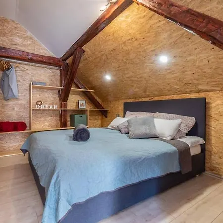 Lte Apartment